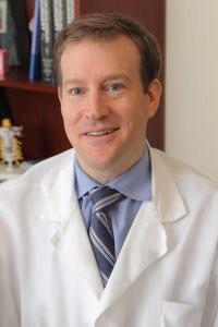 Christopher E. Mandigo, MD Profile Headshot